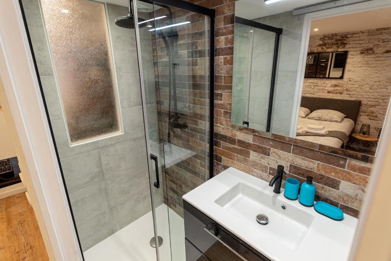 Villeneuvecitystay Moderne Bagian luar foto